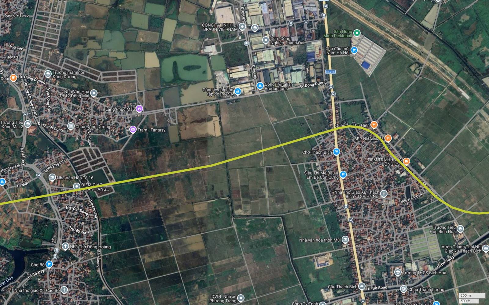 Vị trí ga tiềm năng của tuyến metro số 13 Hà Nội tại km 33,9, điểm cắt Quốc lộ 21B ở Thạch Bích cạnh chợ đầu mối